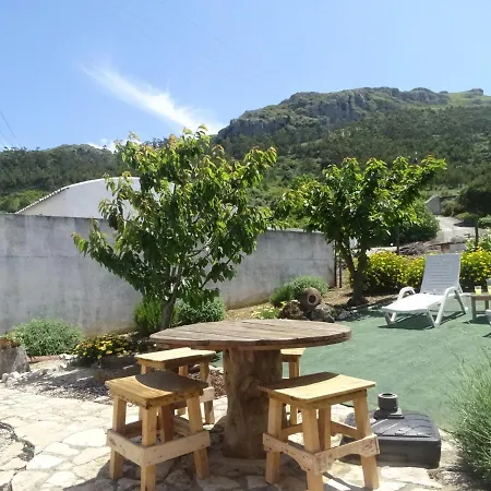 Casa Do Avo In Montejunto Landsted