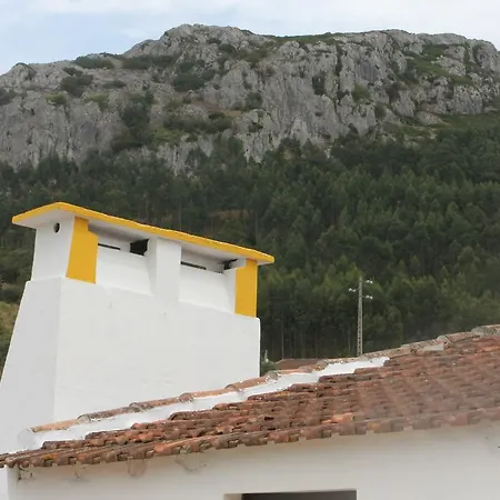 Landhaus Casa Do Avo In Montejunto Cadaval
