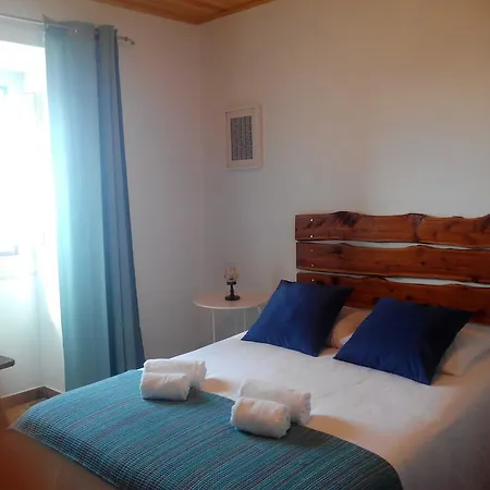 Country house Casa Do Avo In Montejunto Cadaval