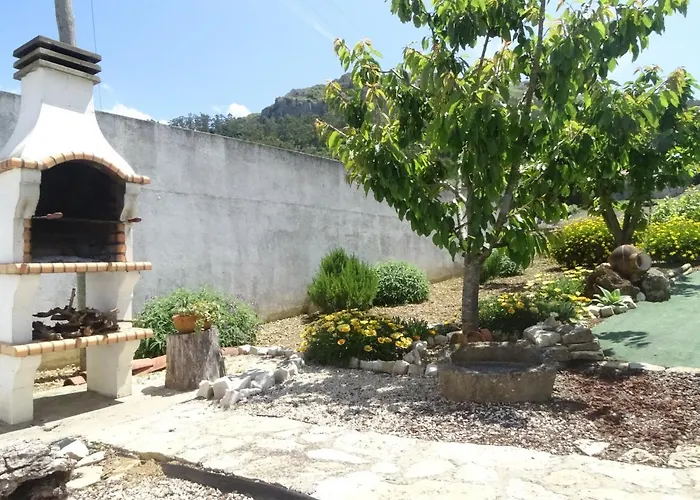 Casa Do Avo In Montejunto